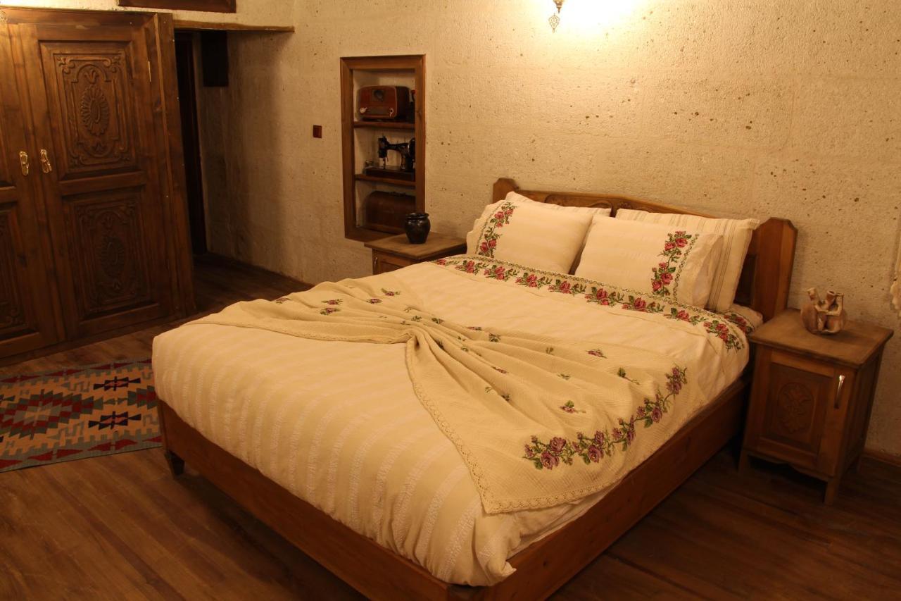 アヴァノス Bayer Stone House Bed & Breakfast エクステリア 写真