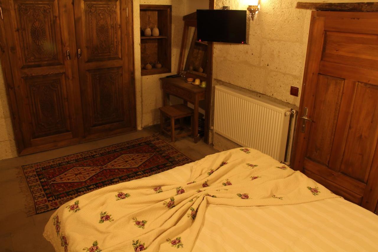 アヴァノス Bayer Stone House Bed & Breakfast エクステリア 写真